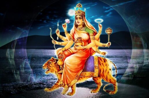 Navratri Day 4 Puja Maa Kushmanda significance Kushmanda Mata Vrat Katha Navdurga 4th form Maa Durga fourth avatar Kushmanda Mata story in Hindi Navratri fourth day bhog Anahata Chakra Navratri Kushmanda Mata benefits Maa Kushmanda bhog malpua
